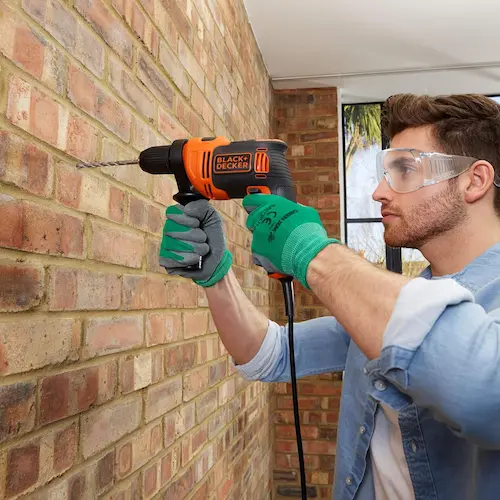 hacer rozas en la pared con taladro